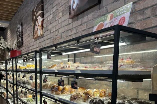 85°C Bakery Cafe - Del Amo