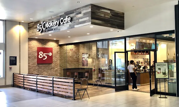 85°C Bakery Cafe - Del Amo Picture 3