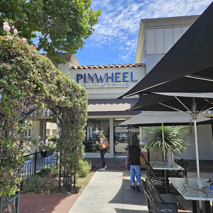 Pinwheel Cafe & Bakery Picture 9