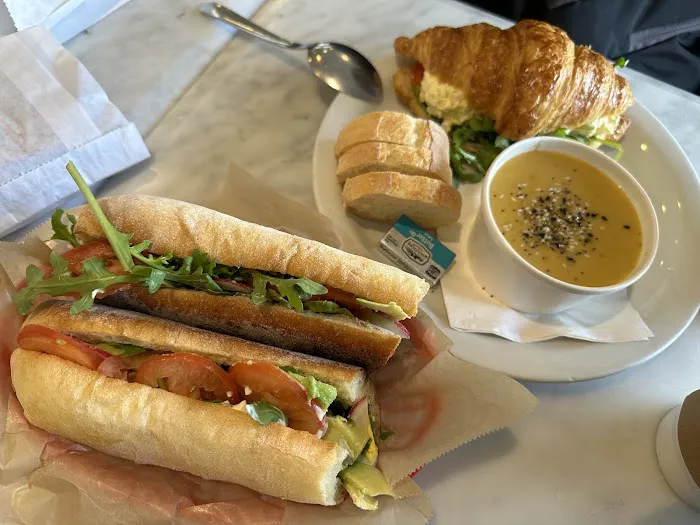 Pinwheel Cafe & Bakery Picture 5