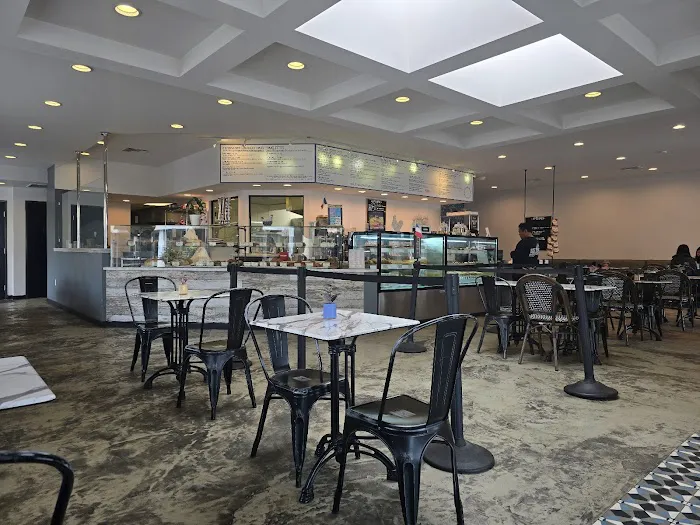 Pinwheel Cafe & Bakery Picture 2