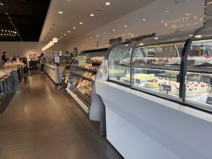 Cream Pan Bakery Lomita Picture 2