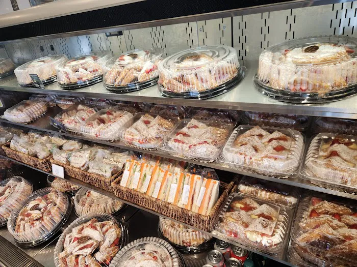 Cream Pan Bakery Lomita Picture 10