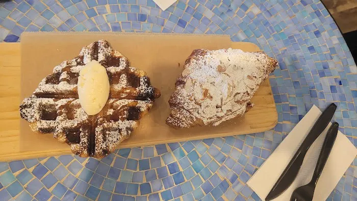 Krust Bakery &Cafe Picture 4