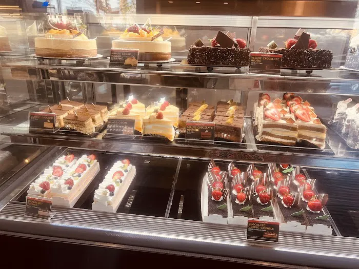 85°C Bakery Cafe - Torrance Picture 7