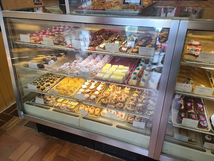 J & M Bakery Picture 7
