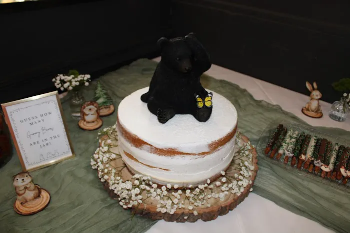 J & M Bakery Picture 4