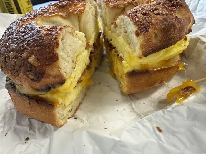 5th Ave Bagelry Picture 4