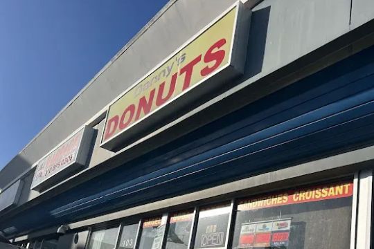 Danny's DONUTS