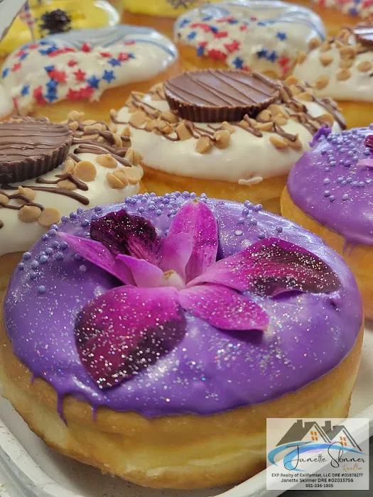 Moon donut Picture 1