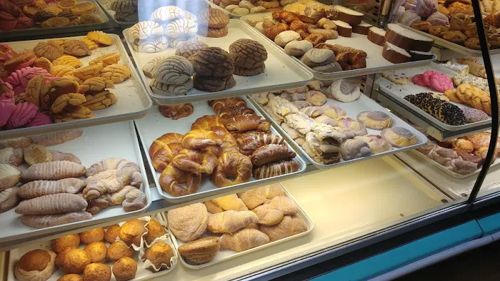 Panaderia Mi Lupita Picture 3
