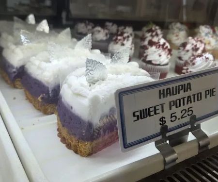 Hong Kong Bakery & Deli