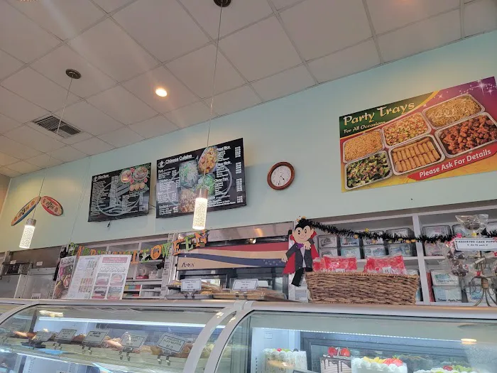 Hong Kong Bakery & Deli Picture 5