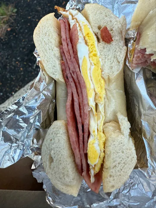 Holmdel Bagel Market Picture 6