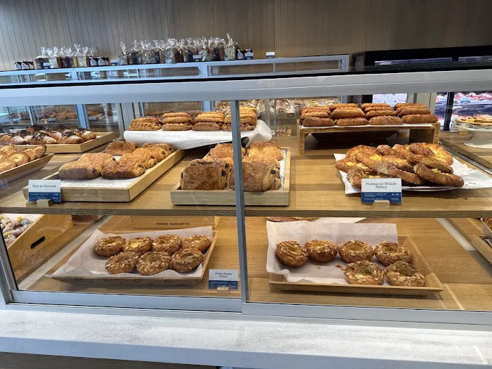 Paris Baguette Picture 3