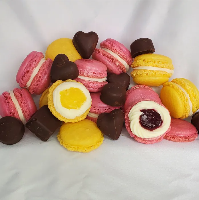 Four Bees Baking Picture 9