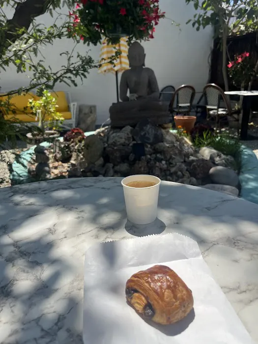 Yellow Jersey Patisserie Picture 4