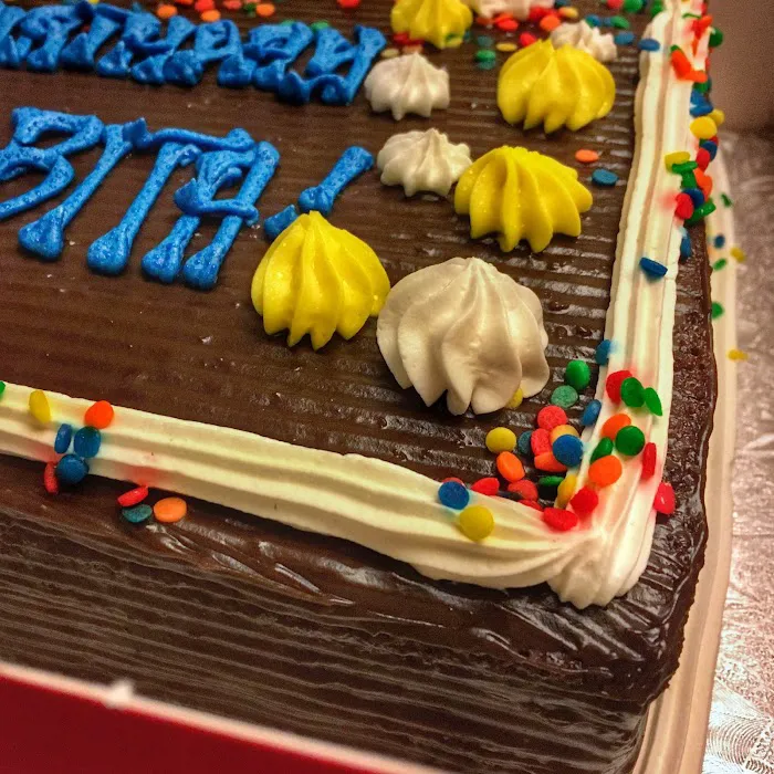 Red Ribbon Bakeshop Picture 10