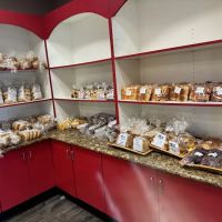 V Tropical Bake Shop ico