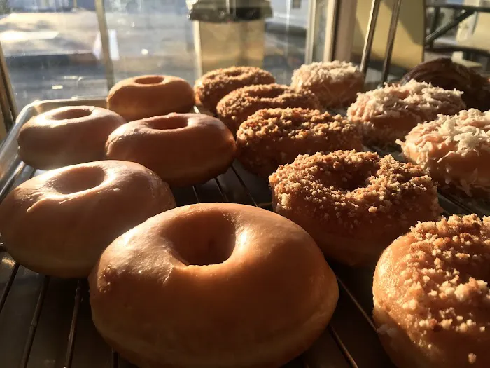 Royal Donuts Picture 4