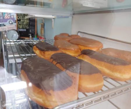 Royal Donuts