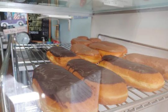 Royal Donuts