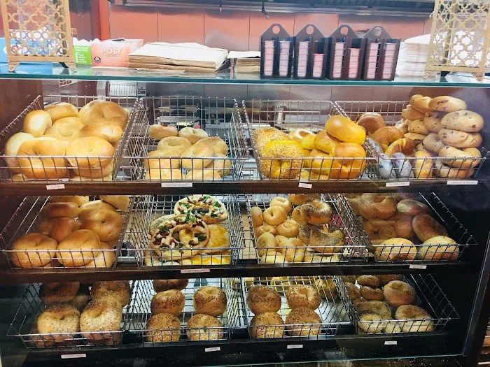 Town Bagel & Grill Picture 2
