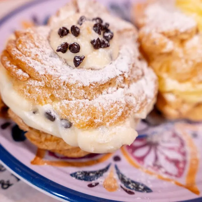 Nannos Bakery And Ice Cream Place Picture 5