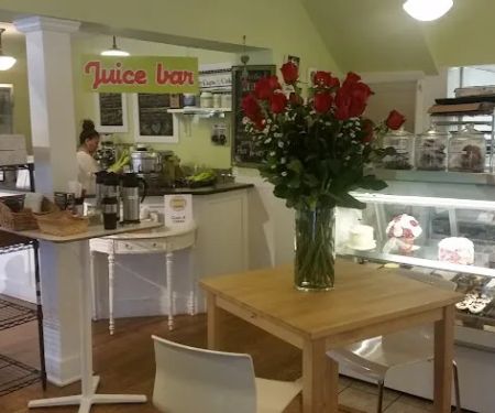 Cups and Cakes Bakery ~ Juice Bar ~ Cafe