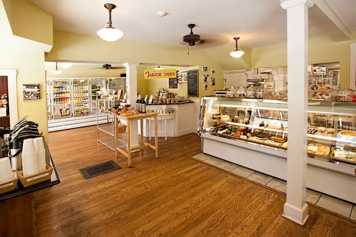Cups and Cakes Bakery ~ Juice Bar ~ Cafe Picture 6