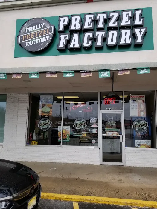 Philly Pretzel Factory Picture 5