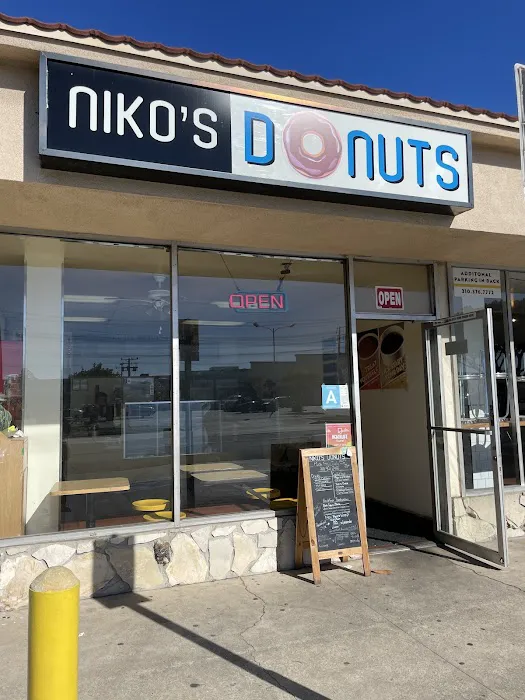 Niko’s donuts Picture 4