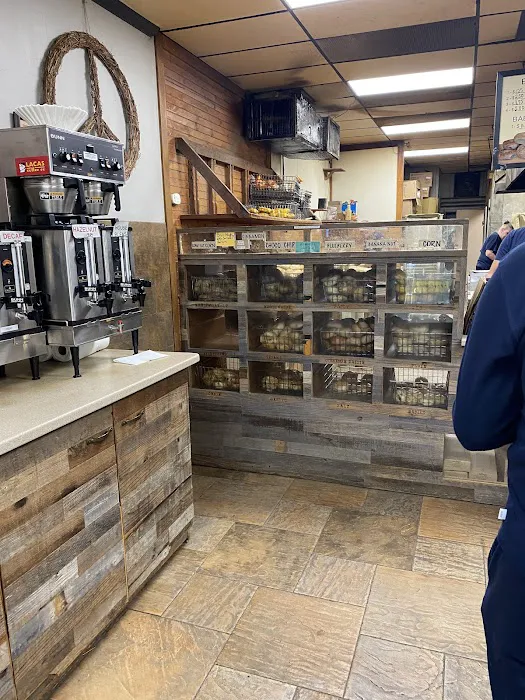 Hot Bagel Bakery Picture 3