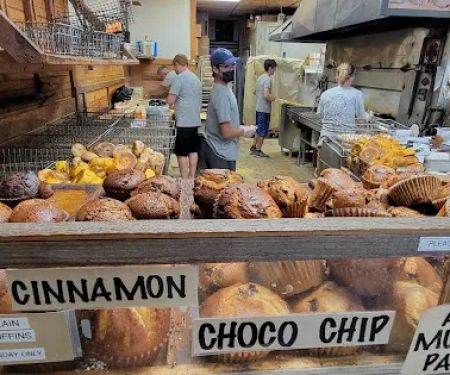 Hot Bagel Bakery