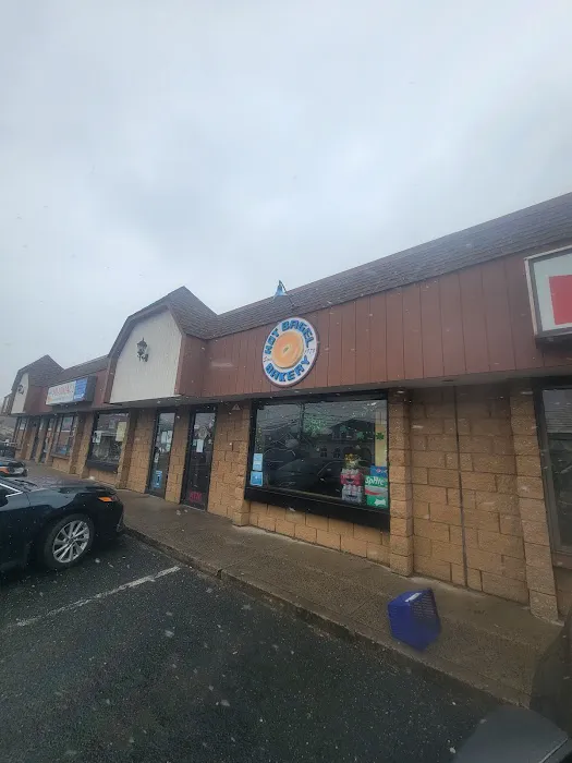 Hot Bagel Bakery Picture 2