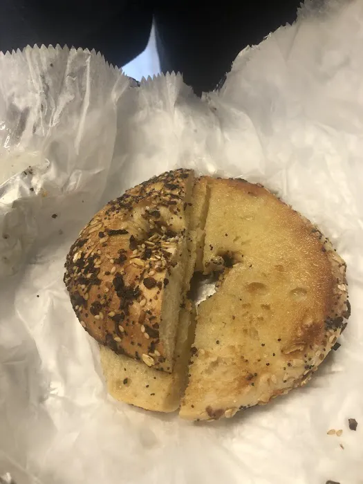 Bagel Guys Deli LLC Picture 4