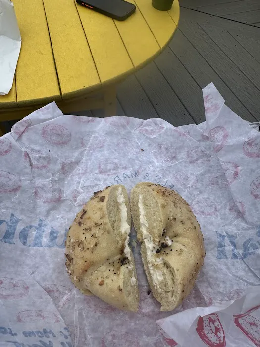 Bubbi Bagels @ Wave Resort Picture 10
