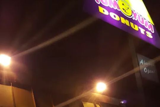 Yum Yum Donuts
