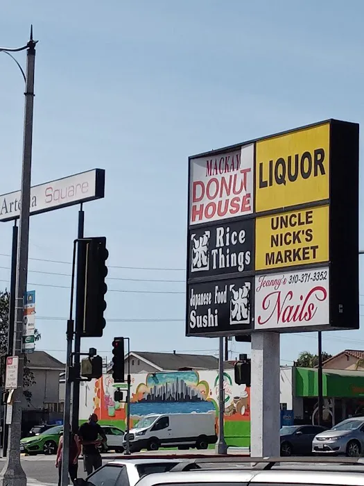 MacKay's Donuts Picture 1