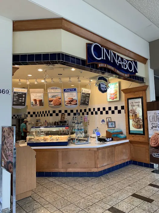 Cinnabon Picture 10