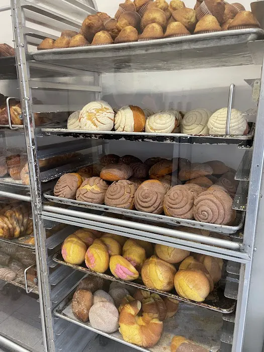 La Favorita Bakery Picture 6