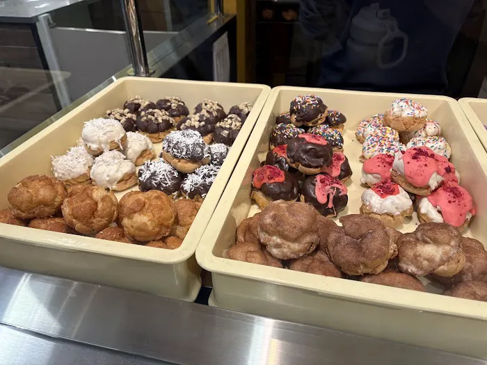 Beard Papa's - Pacific Square Shopping Center Picture 3