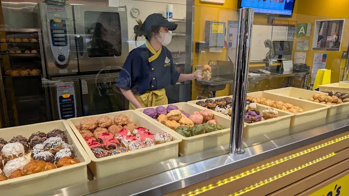 Beard Papa's - Pacific Square Shopping Center Picture 1