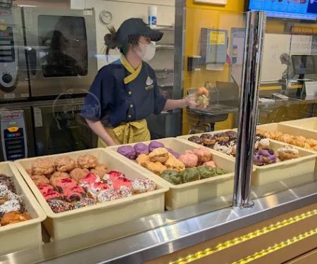 Beard Papa's - Pacific Square Shopping Center
