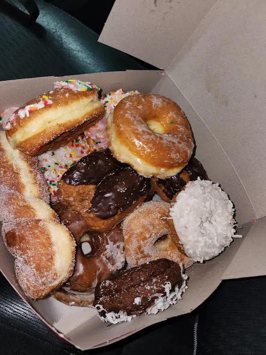 Boston Cream Donut Picture 3