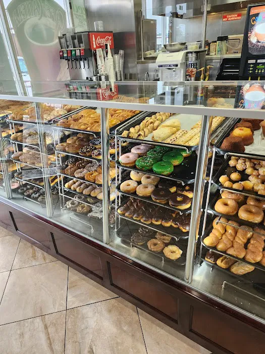 Winchell's Donut House Picture 3