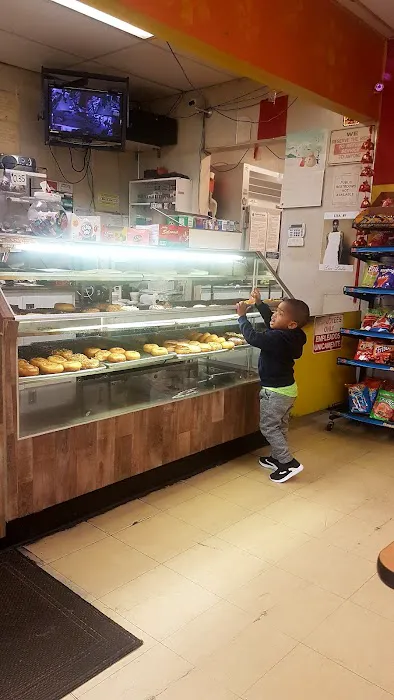 Supreme Donuts Picture 1
