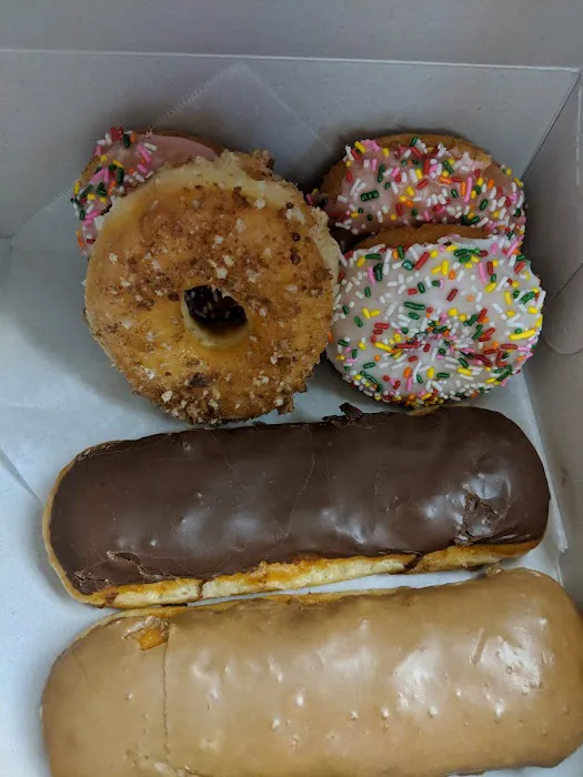Supreme Donuts Picture 9
