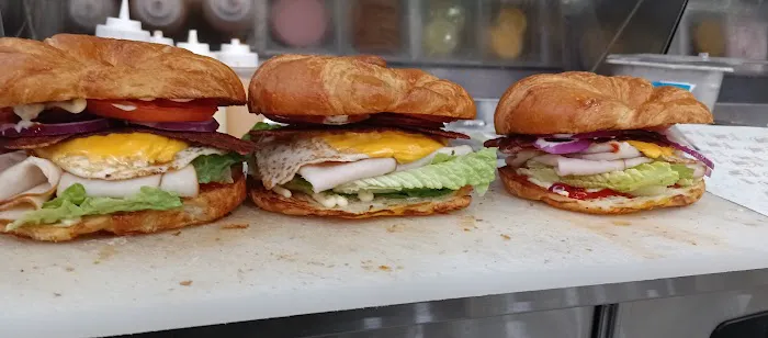 Manhattan Bagel Picture 4