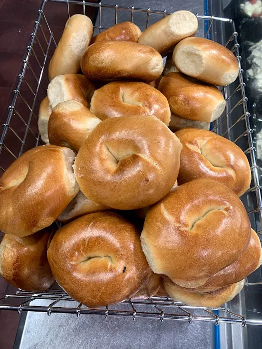 Everything Bagels and Cafe Picture 4